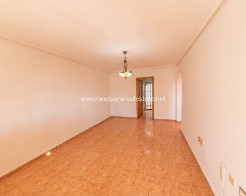 Resale - Quad - Urb. La Marina