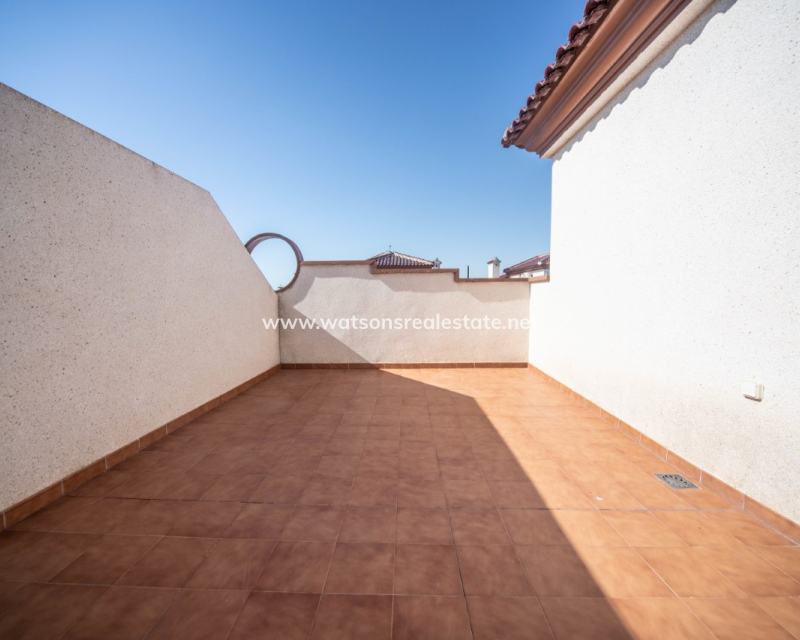 Resale - Quad - Urb. La Marina