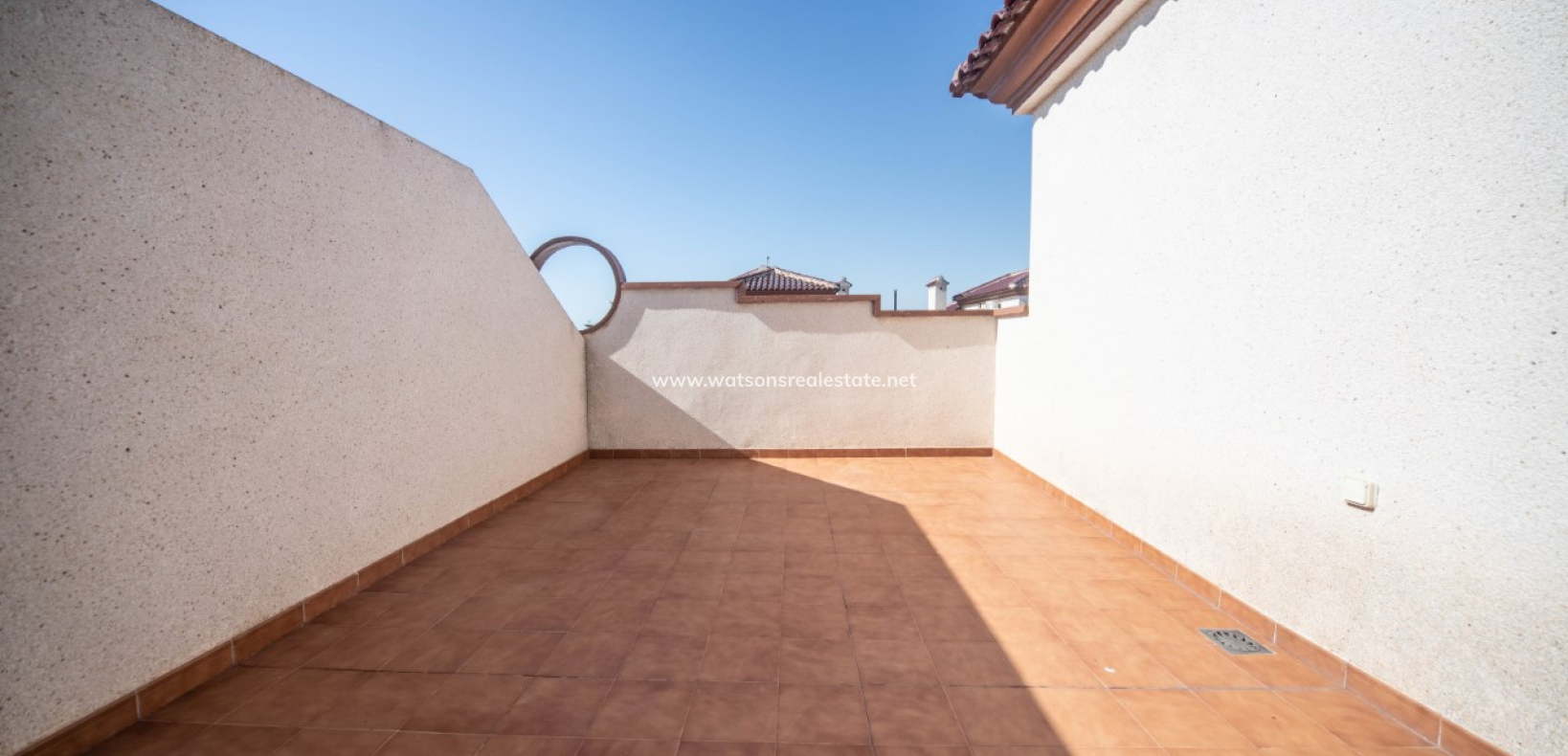 Resale - Quad - Urb. La Marina