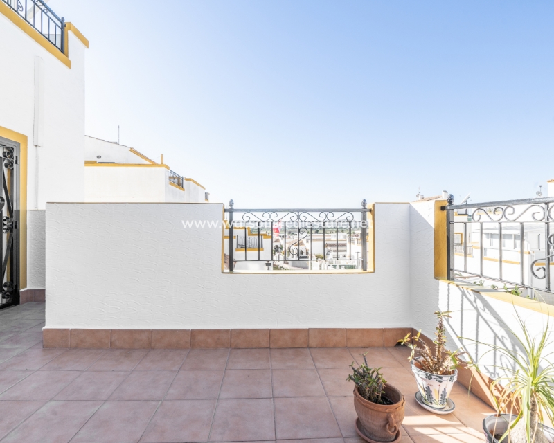 Resale - Quad - Urb. La Marina