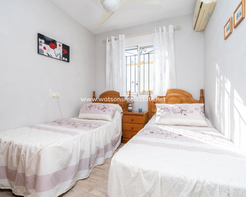 Resale - Quad - Urb. La Marina