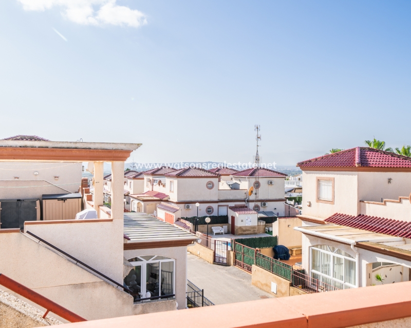 Resale - Quad - Urb. La Marina