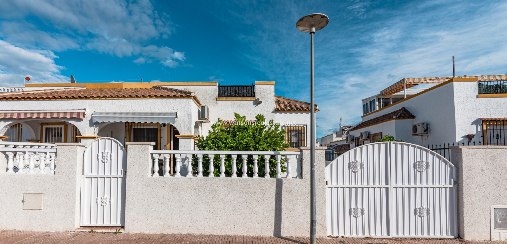 Resale - Quad - Urb. La Marina