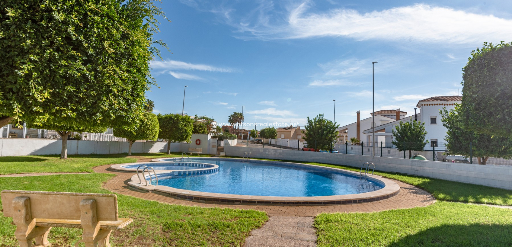 Resale - Quad - Urb. La Marina