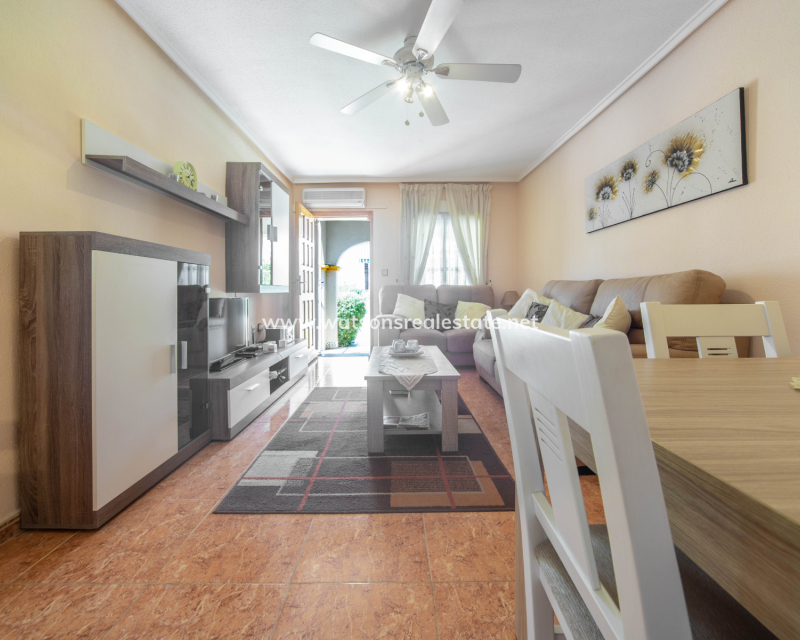 Resale - Quad - Urb. La Marina