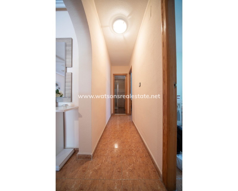Resale - Quad - Urb. La Marina
