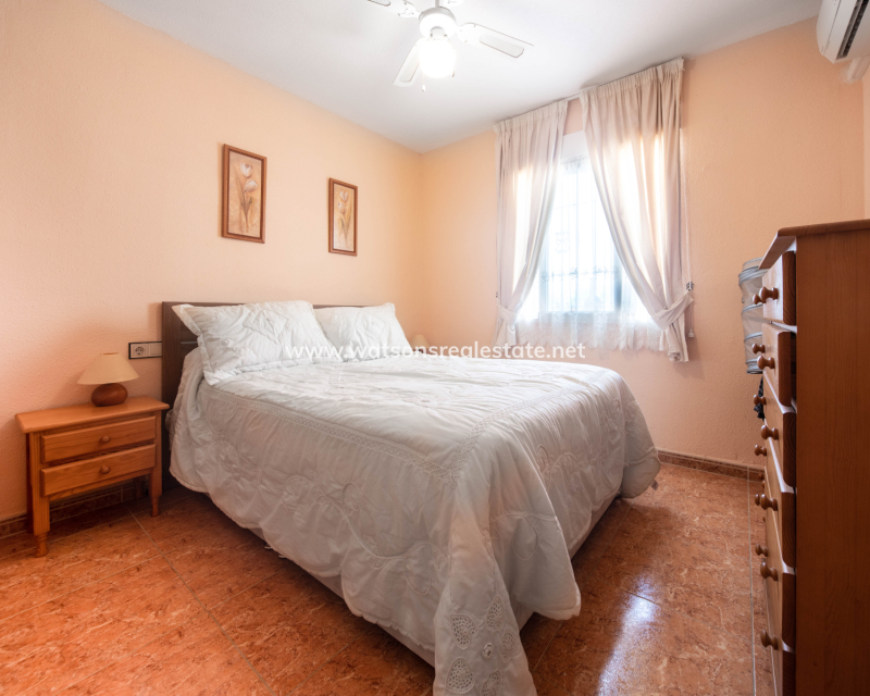 Resale - Quad - Urb. La Marina