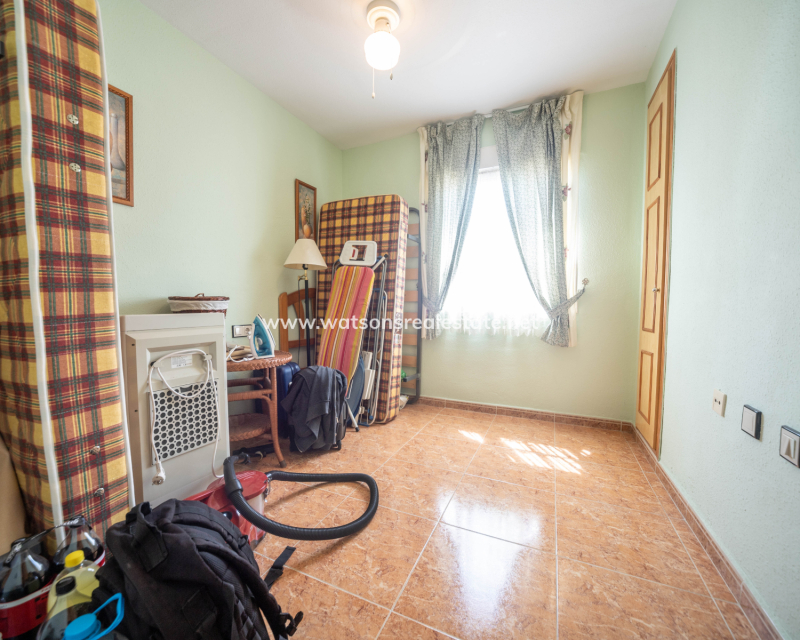 Resale - Quad - Urb. La Marina