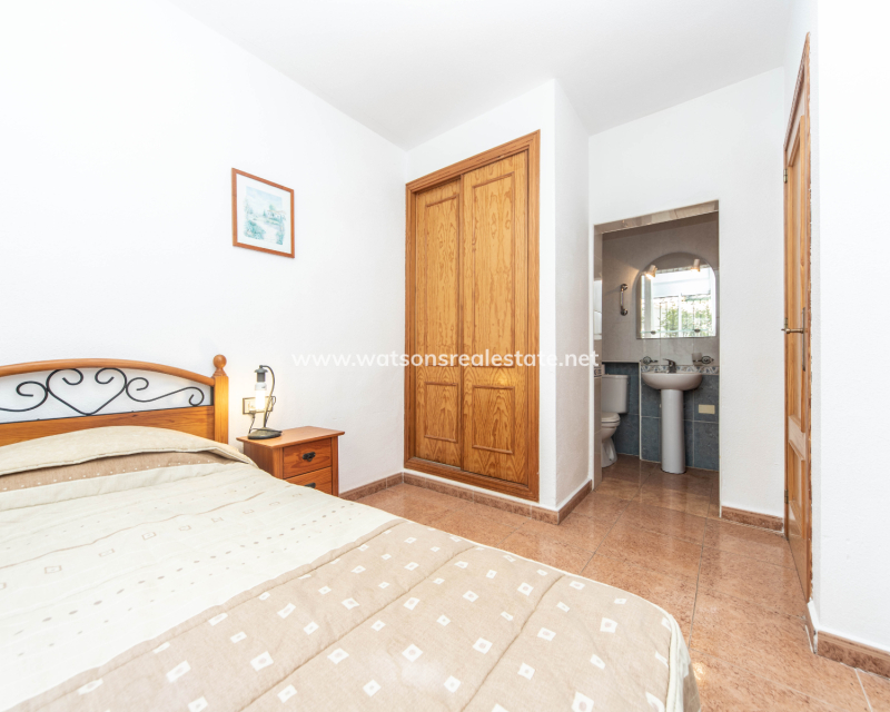 Resale - Quad - Urb. La Marina