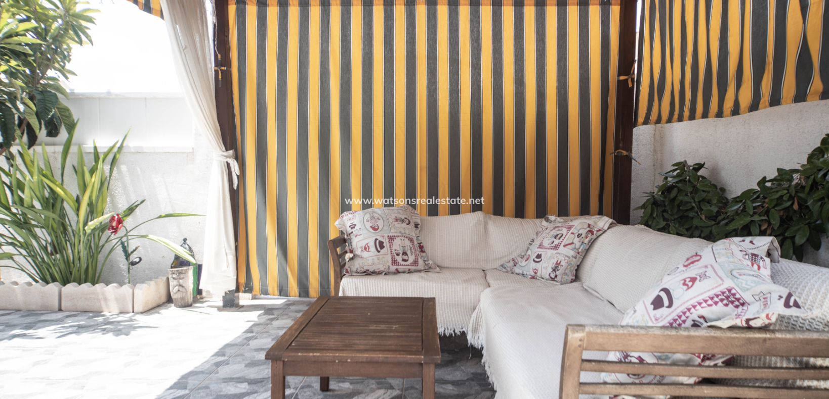 Resale - Quad - Urb. La Marina
