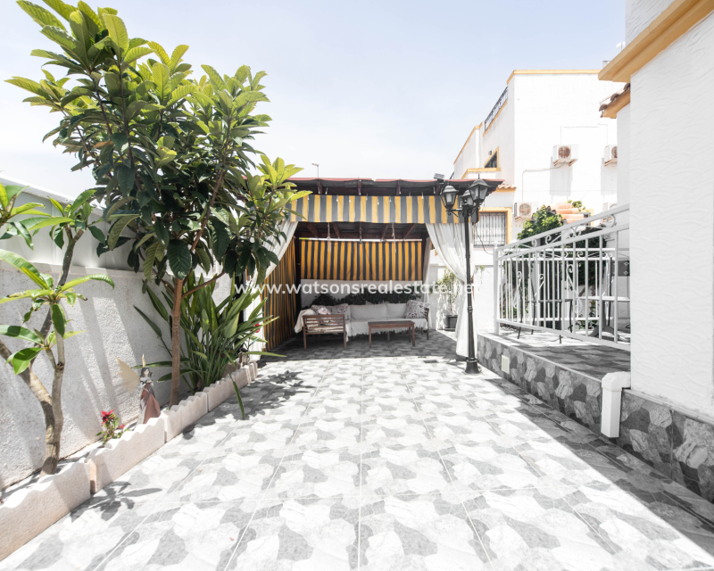 Resale - Quad - Urb. La Marina