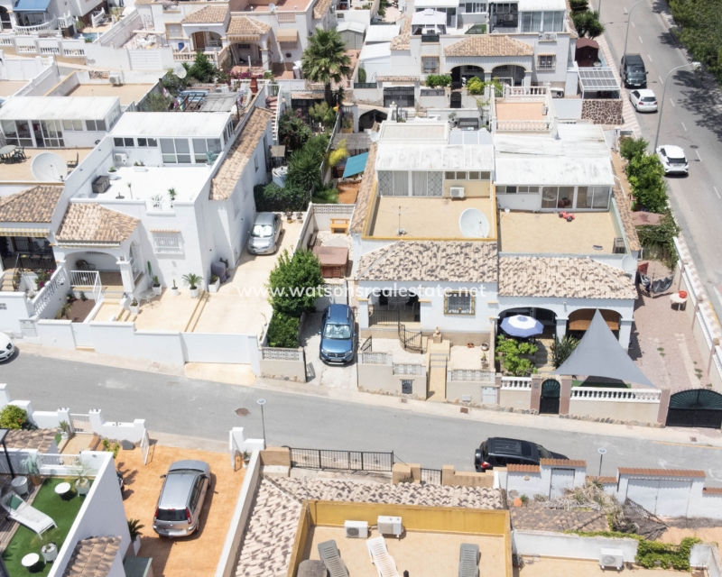 Resale - Quad - Urb. La Marina