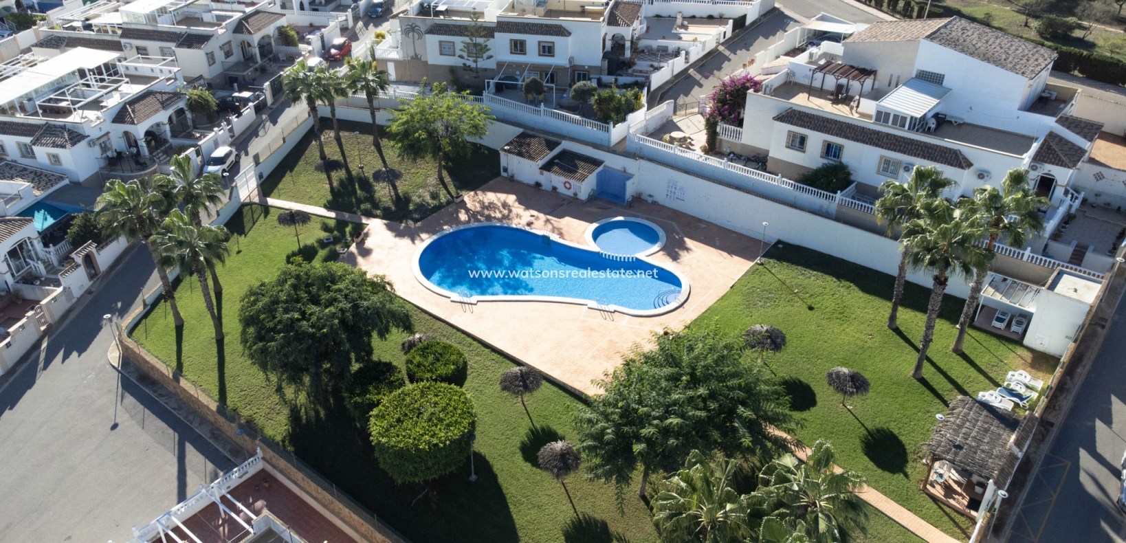 Resale - Quad - Urb. La Marina