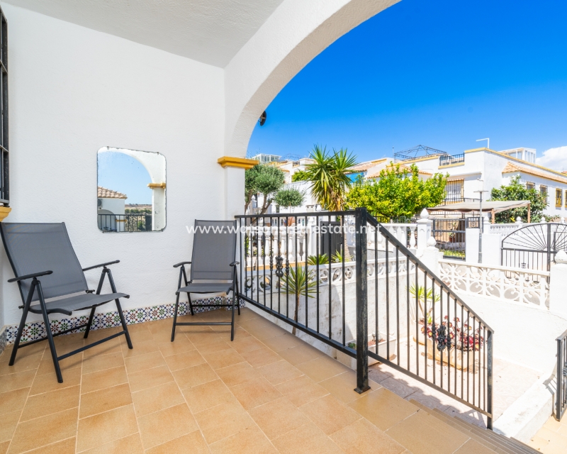 Resale - Quad - Urb. La Marina