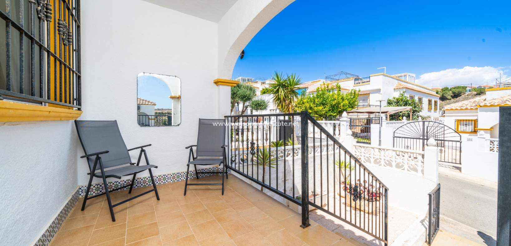 Resale - Quad - Urb. La Marina