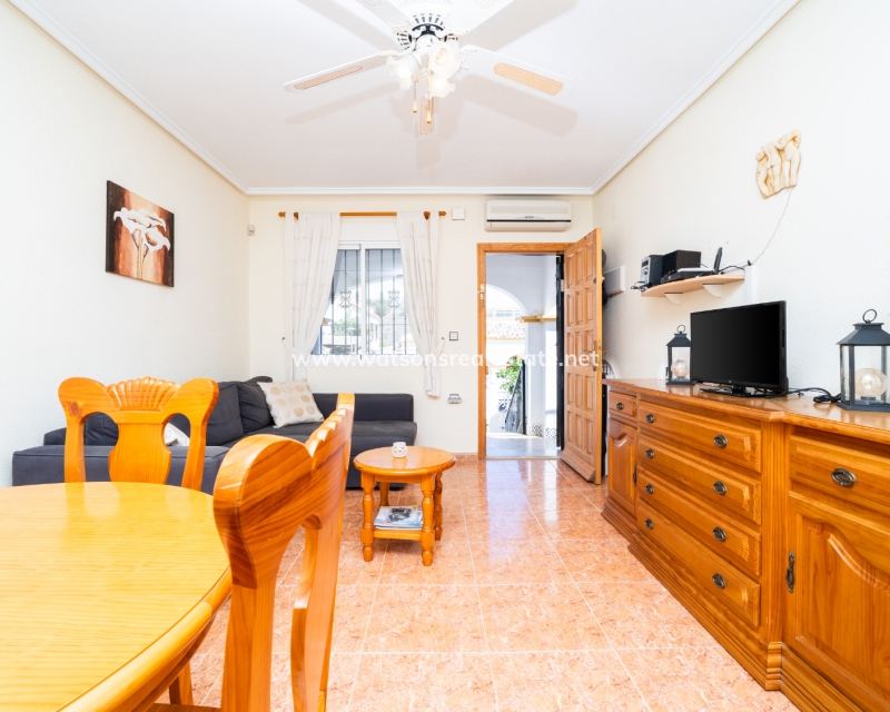 Resale - Quad - Urb. La Marina