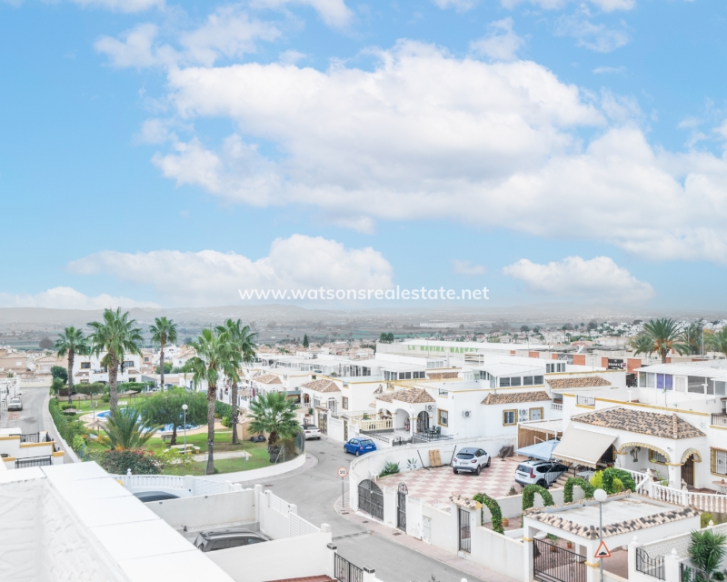 Resale - Quad - Urb. La Marina