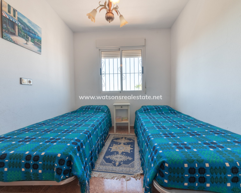 Resale - Quad - Urb. La Marina
