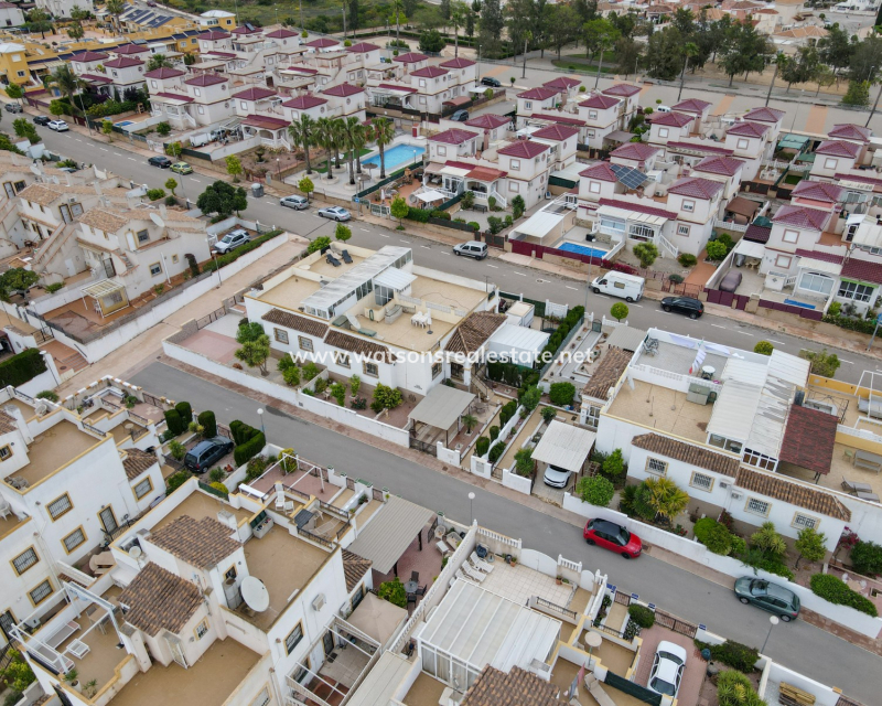 Resale - Quad - Urb. La Marina