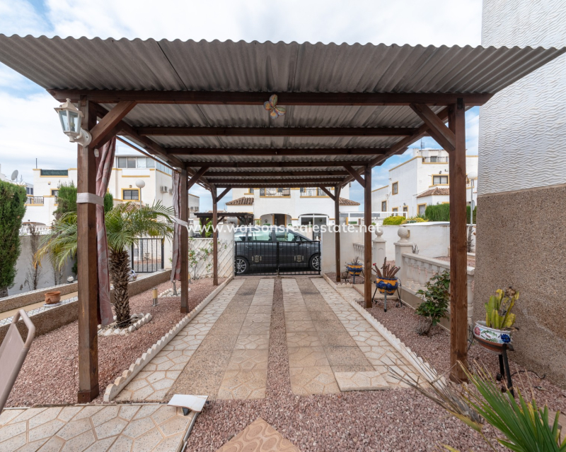 Resale - Quad - Urb. La Marina