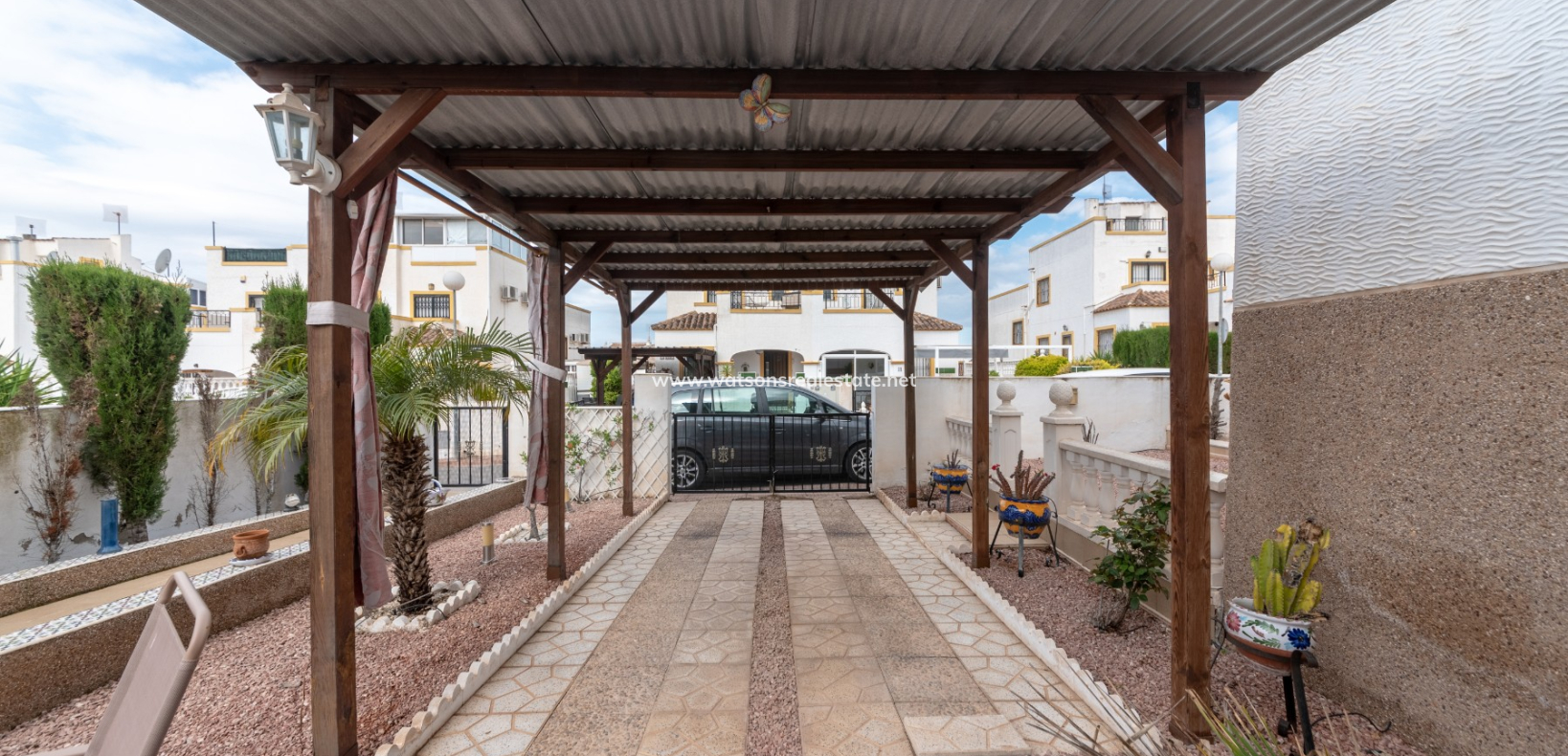 Resale - Quad - Urb. La Marina