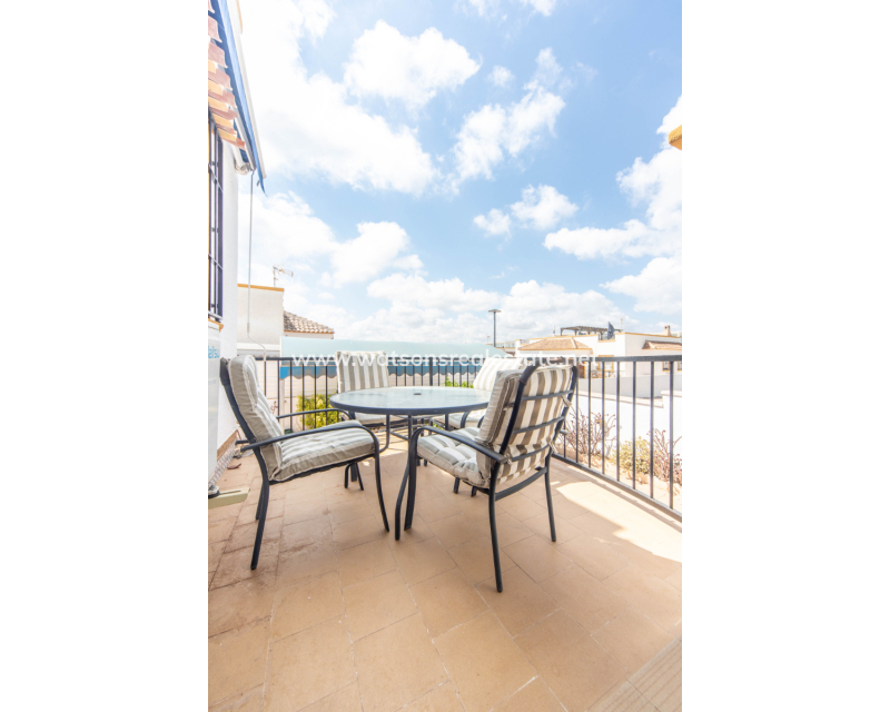 Resale - Quad - Urb. La Marina