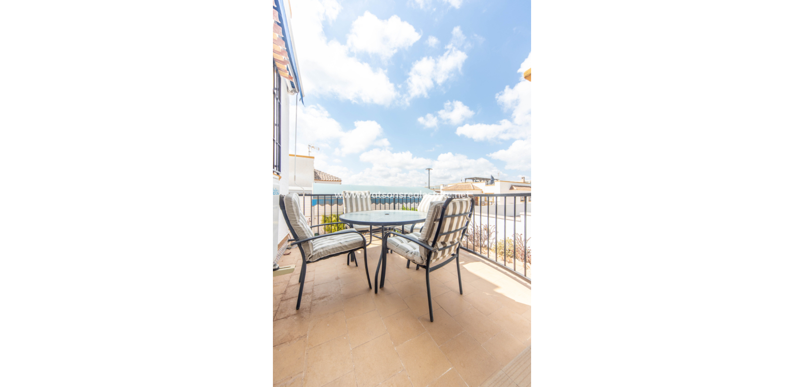 Resale - Quad - Urb. La Marina