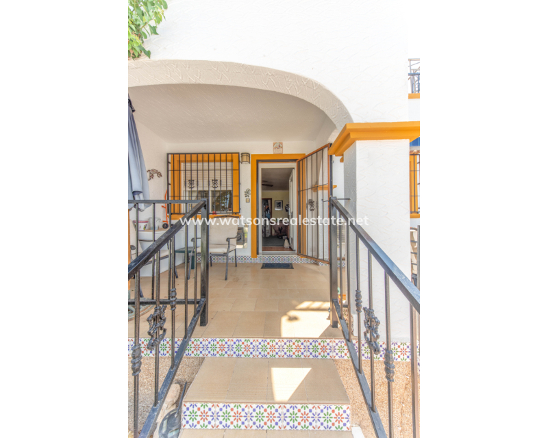 Resale - Quad - Urb. La Marina