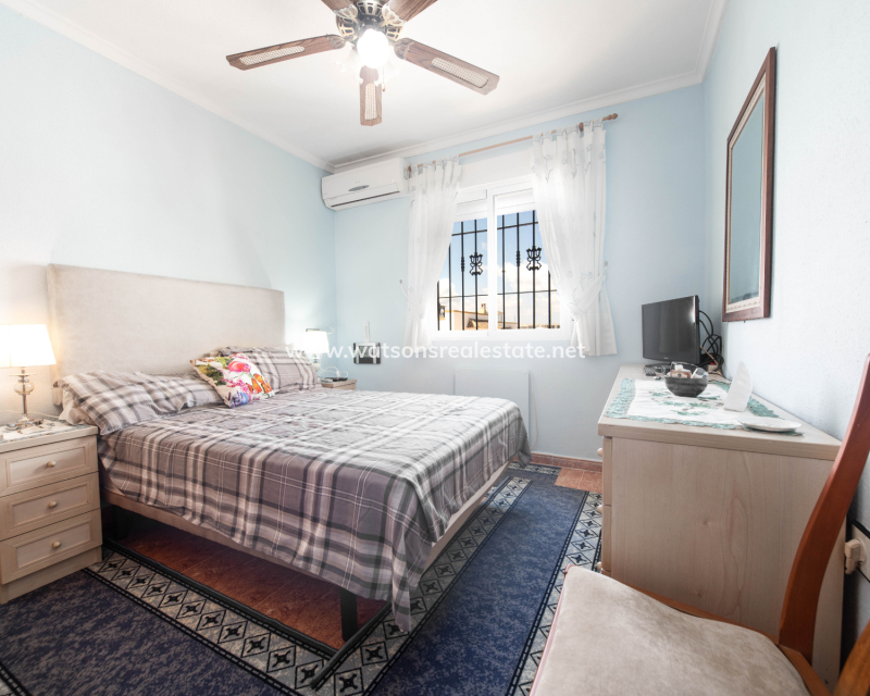 Resale - Quad - Urb. La Marina