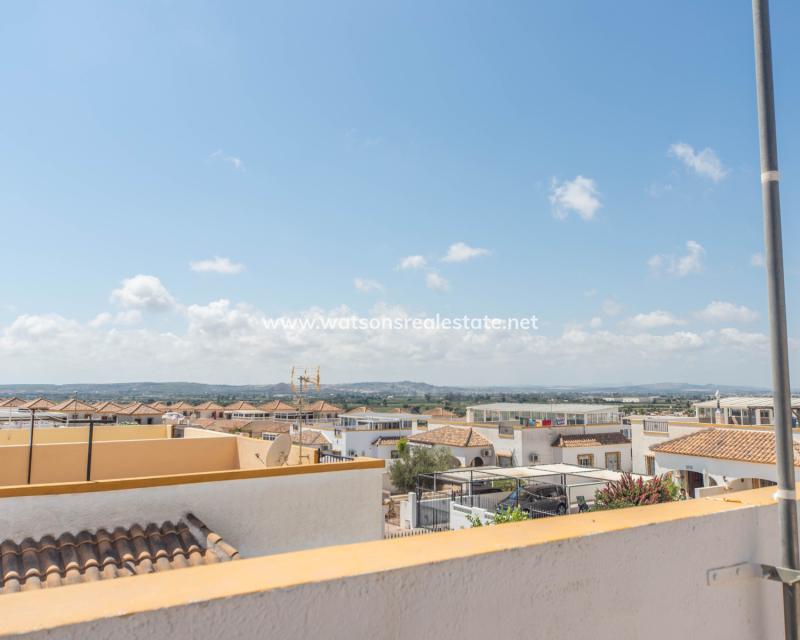 Resale - Quad - Urb. La Marina