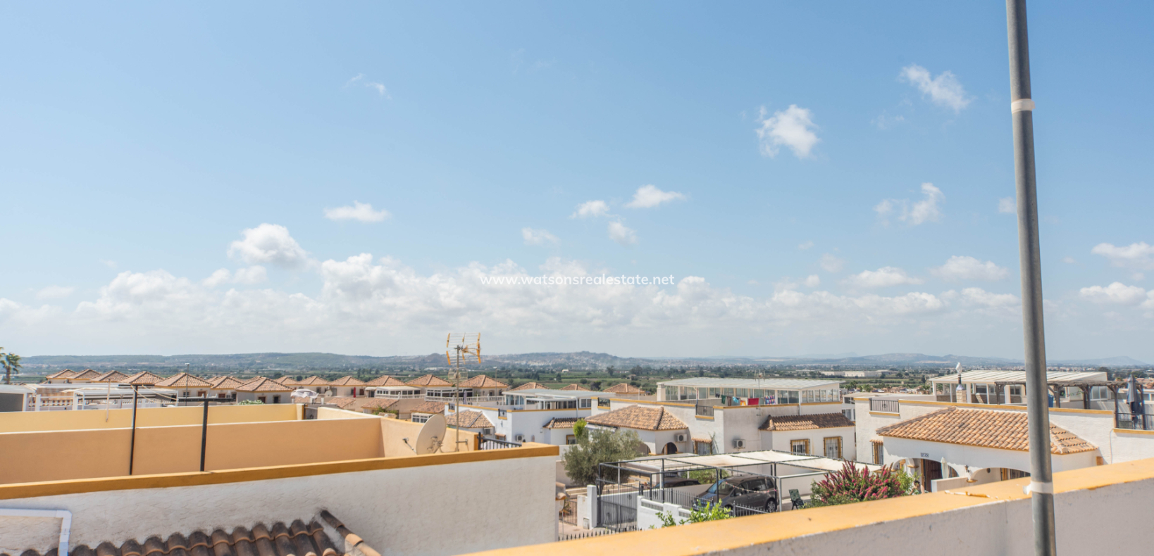 Resale - Quad - Urb. La Marina