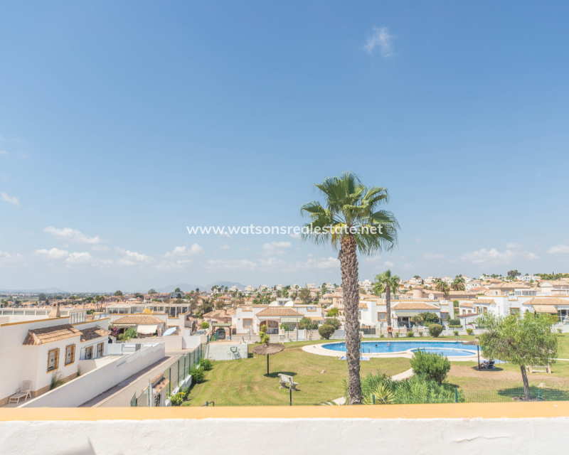 Resale - Quad - Urb. La Marina