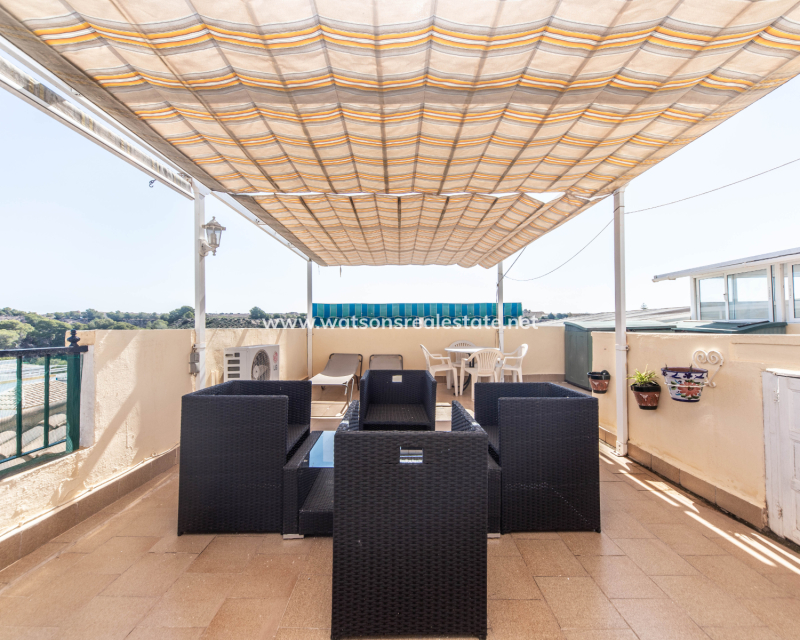 Resale - Quad - Urb. La Marina