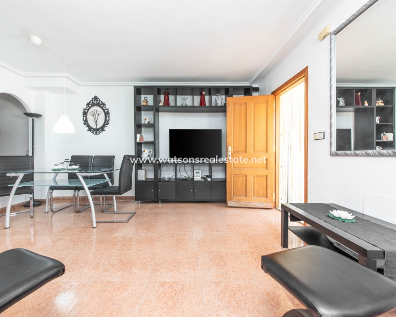 Resale - Quad - Urb. La Marina