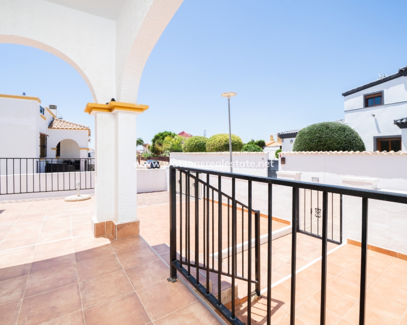 Resale - Quad - Urb. La Marina