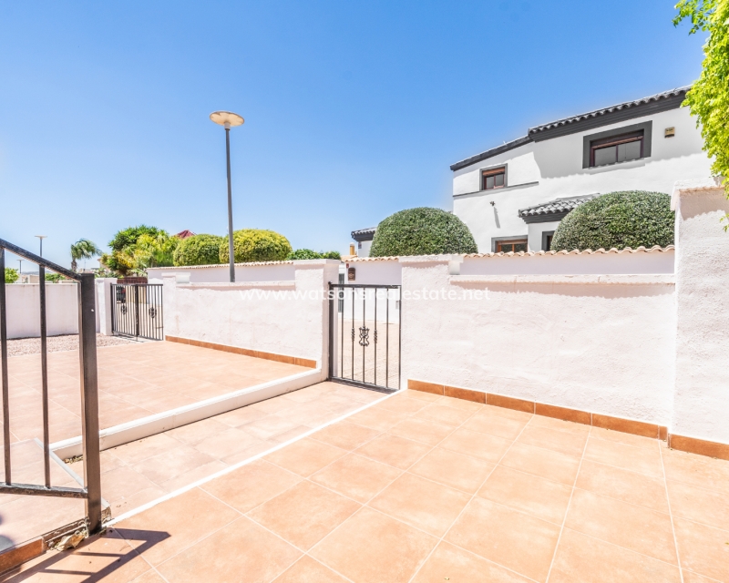 Resale - Quad - Urb. La Marina