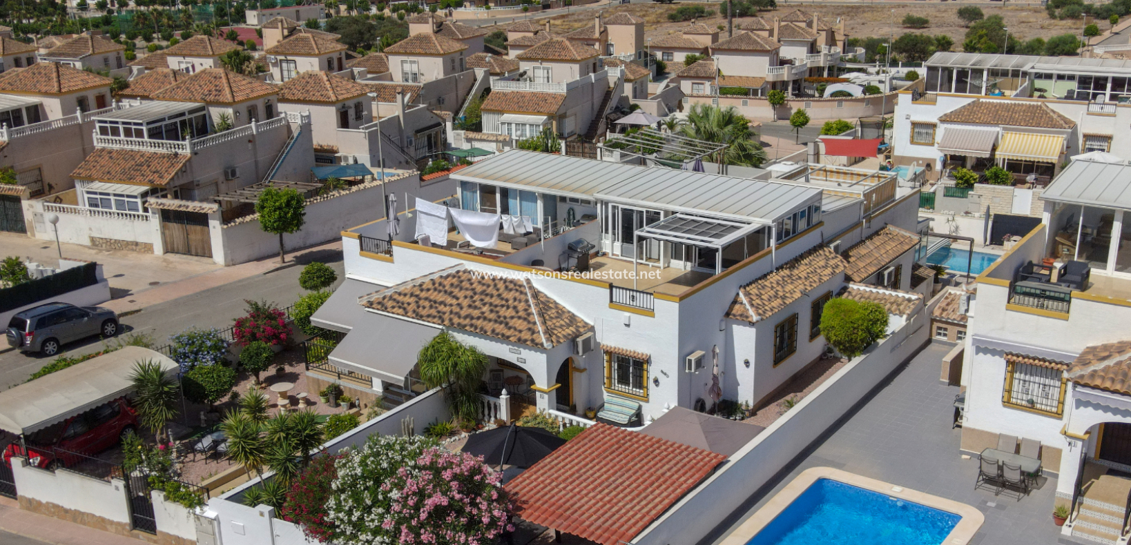 Resale - Quad - Urb. La Marina