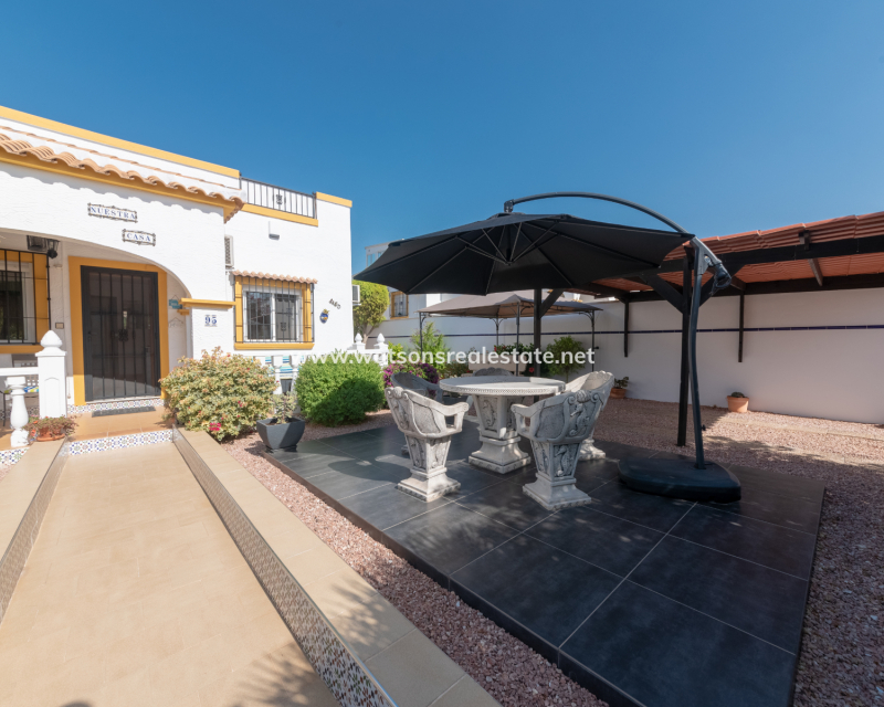 Resale - Quad - Urb. La Marina