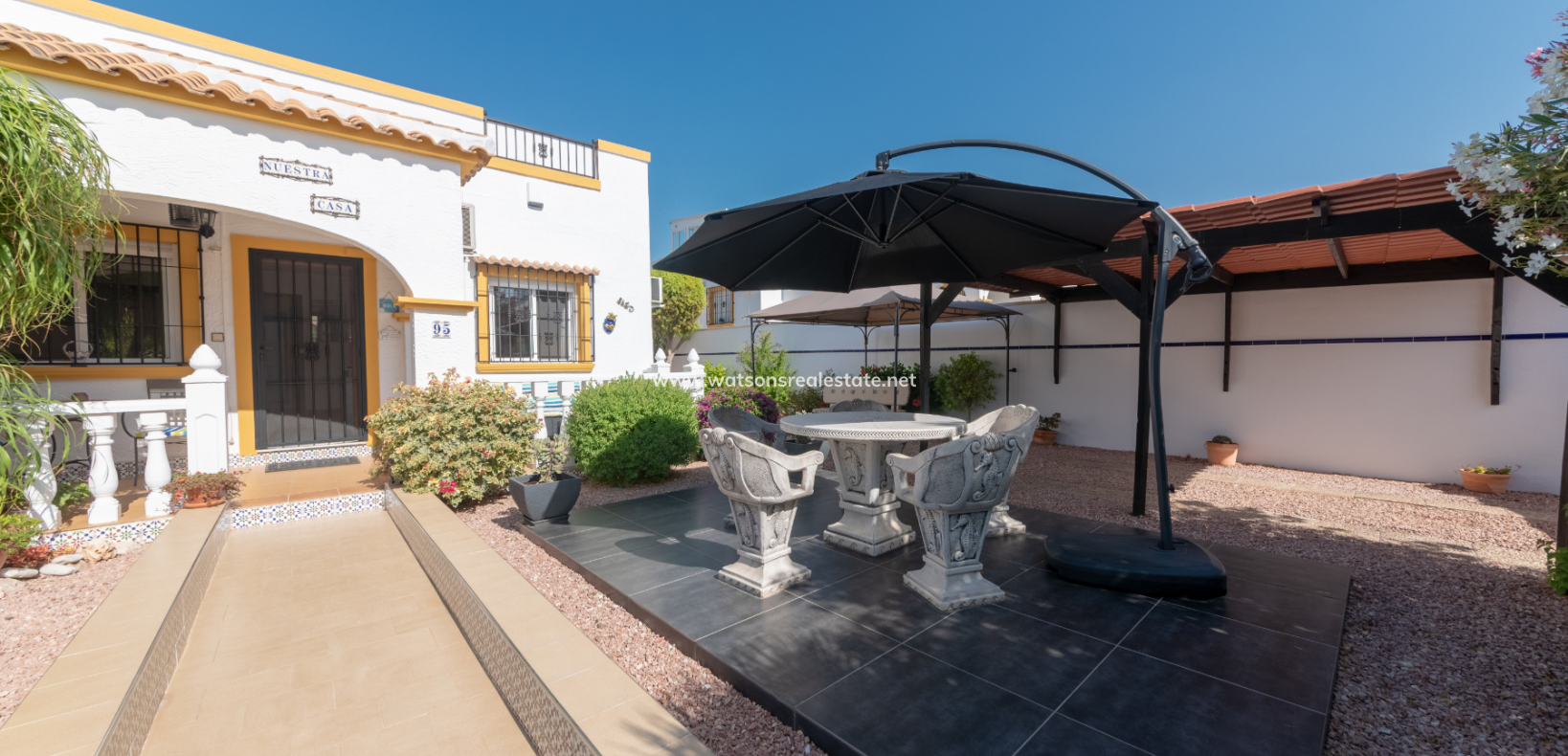 Resale - Quad - Urb. La Marina