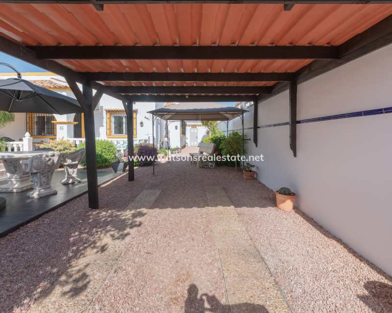 Resale - Quad - Urb. La Marina