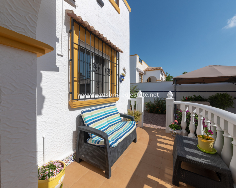 Resale - Quad - Urb. La Marina