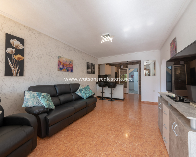 Resale - Quad - Urb. La Marina