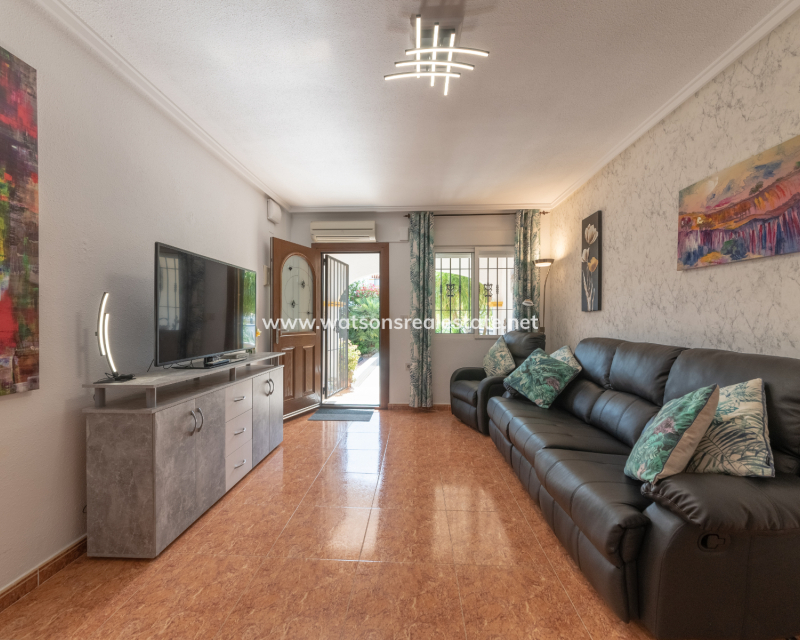 Resale - Quad - Urb. La Marina