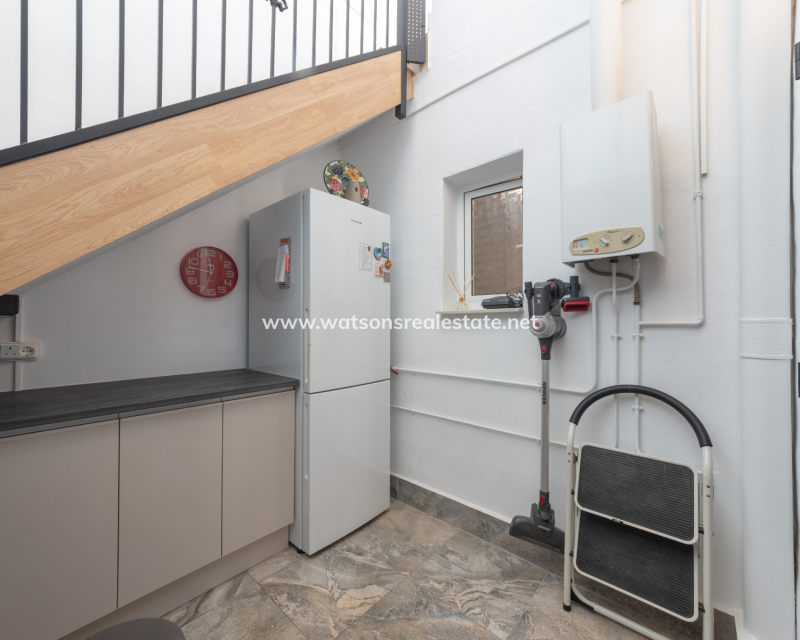 Resale - Quad - Urb. La Marina