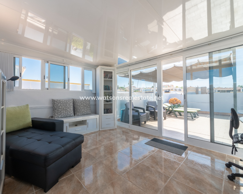 Resale - Quad - Urb. La Marina