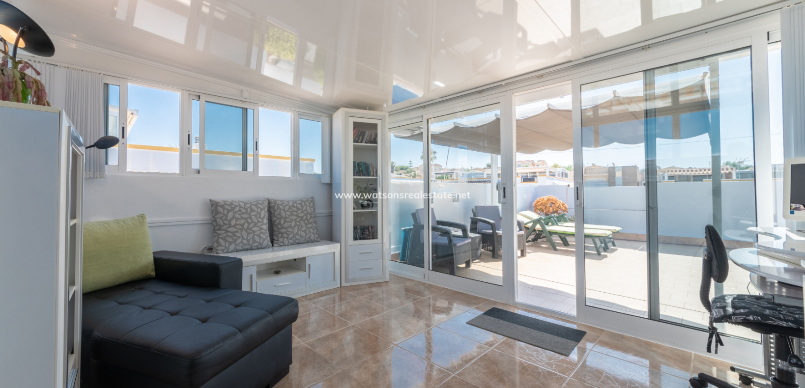 Resale - Quad - Urb. La Marina