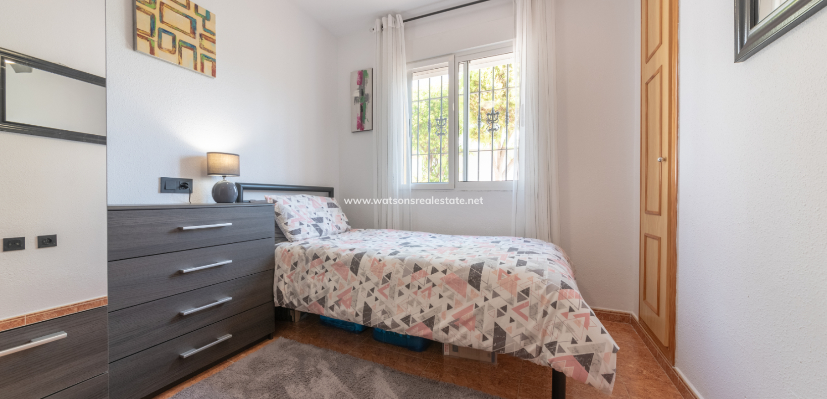 Resale - Quad - Urb. La Marina