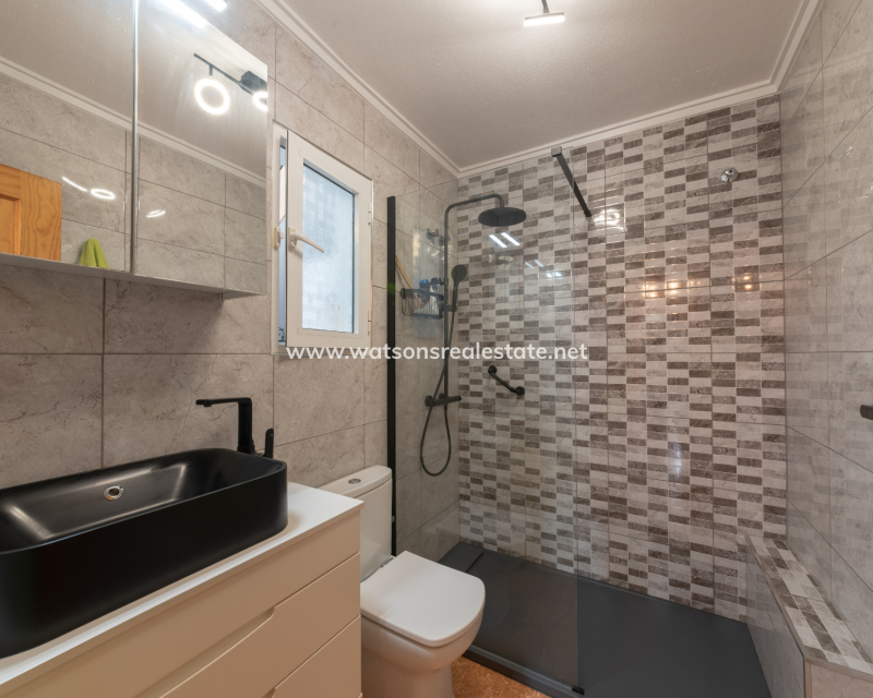 Resale - Quad - Urb. La Marina