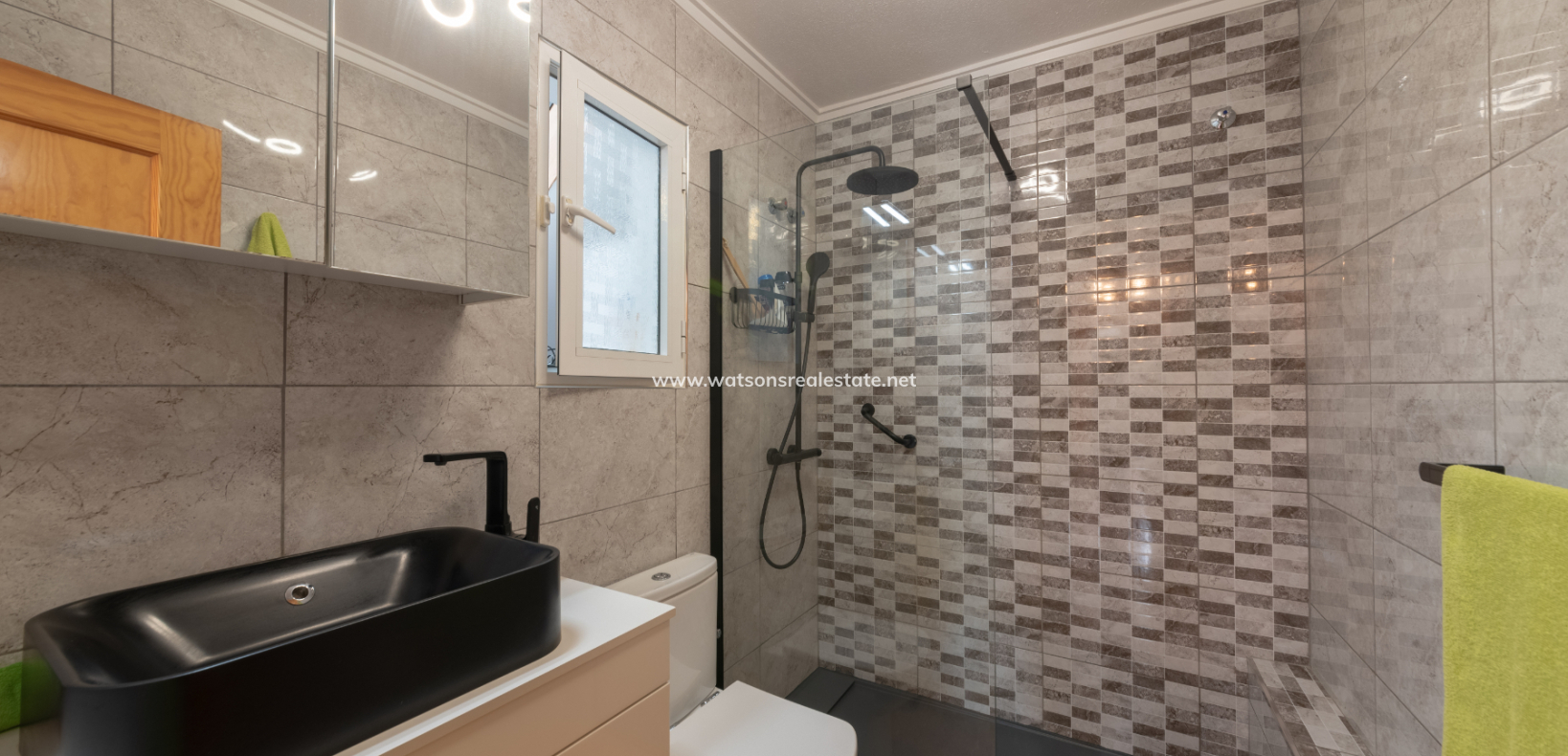 Resale - Quad - Urb. La Marina