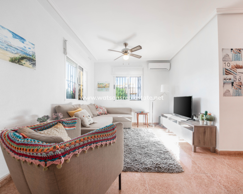 Resale - Quad - Urb. La Marina